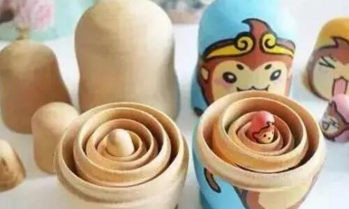 俄羅斯套娃彩繪&壽司手作，玩趣色彩，悅動食光！