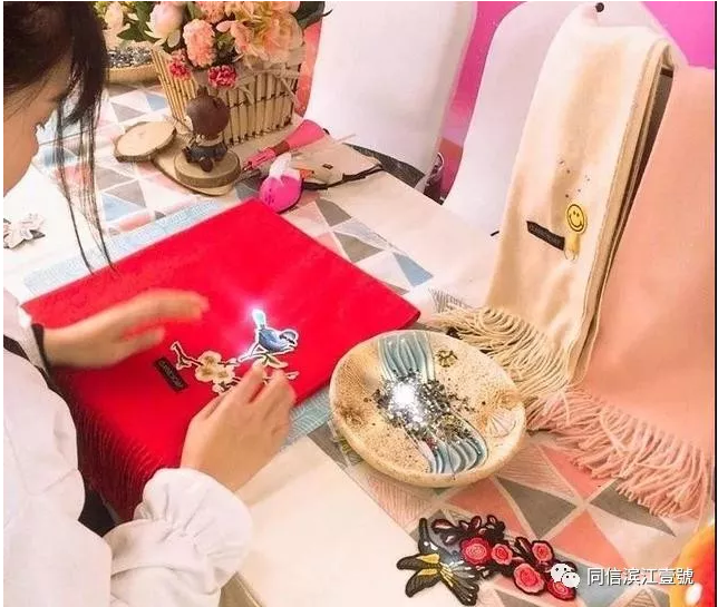 來(lái)濱江壹號(hào)手作圍巾，溫暖一整個(gè)冬天